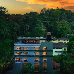 https://grand-103.kandyhotelsnow.com