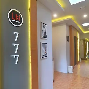 https://lanta-hostel.koh-lantahotels.net