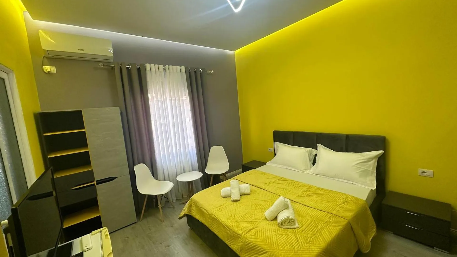 Algen Room'S Berat Aparthotel